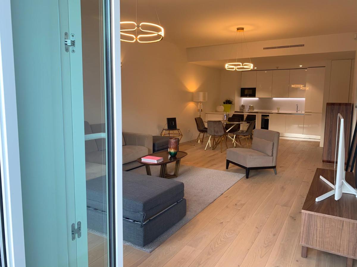 New!! Luxury Avenida Da Liberdade Flat- With Rooftop And Pool Apartment Lisbon Luaran gambar