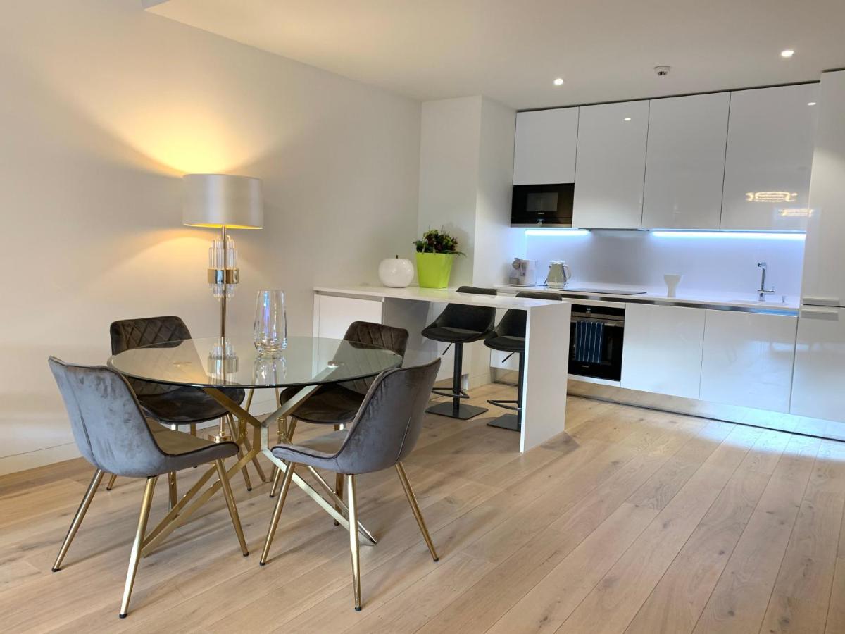 New!! Luxury Avenida Da Liberdade Flat- With Rooftop And Pool Apartment Lisbon Luaran gambar