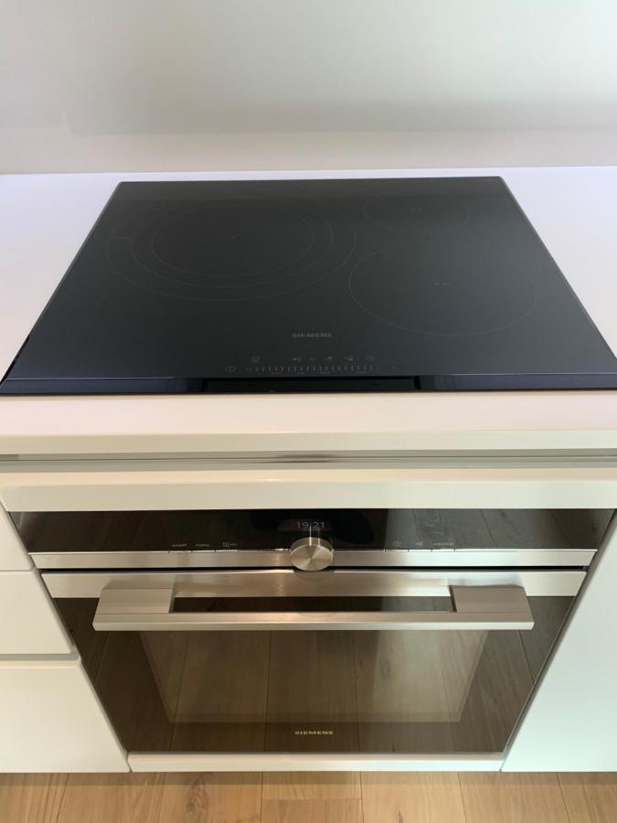 New!! Luxury Avenida Da Liberdade Flat- With Rooftop And Pool Apartment Lisbon Luaran gambar