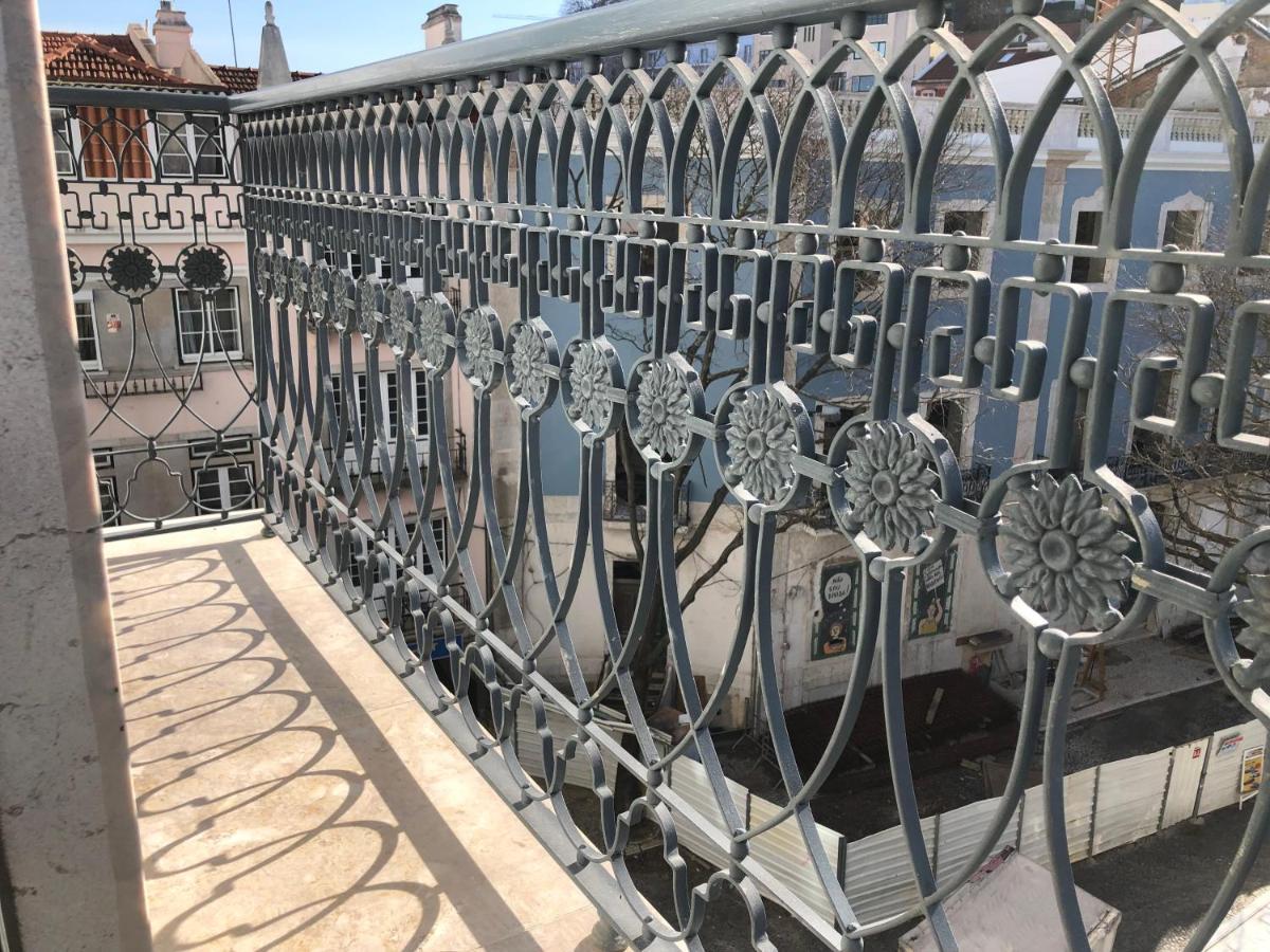 New!! Luxury Avenida Da Liberdade Flat- With Rooftop And Pool Apartment Lisbon Luaran gambar
