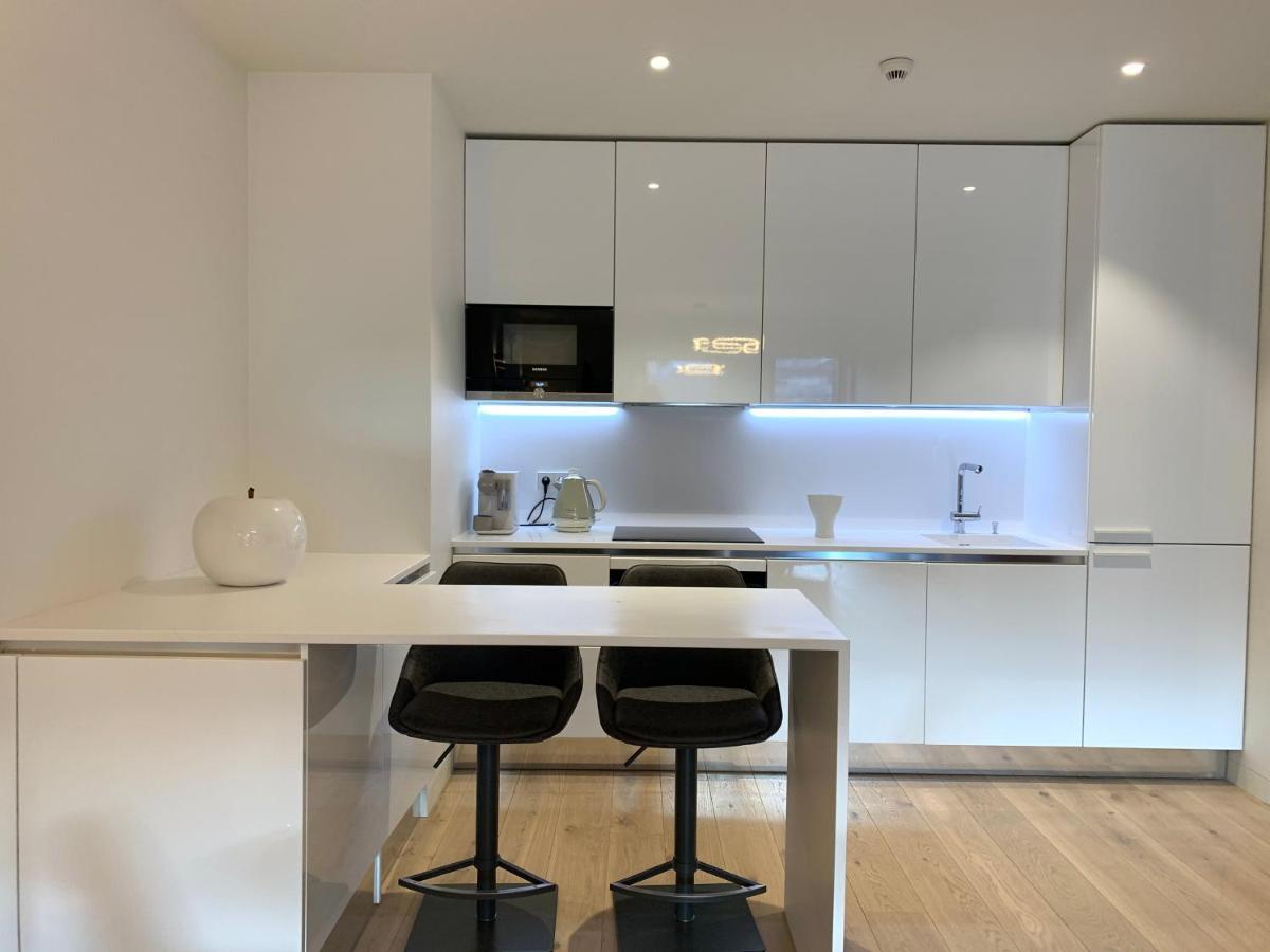 New!! Luxury Avenida Da Liberdade Flat- With Rooftop And Pool Apartment Lisbon Luaran gambar
