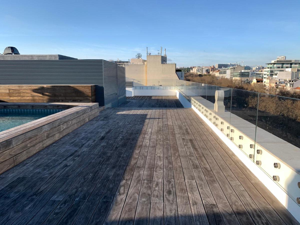 New!! Luxury Avenida Da Liberdade Flat- With Rooftop And Pool Apartment Lisbon Luaran gambar