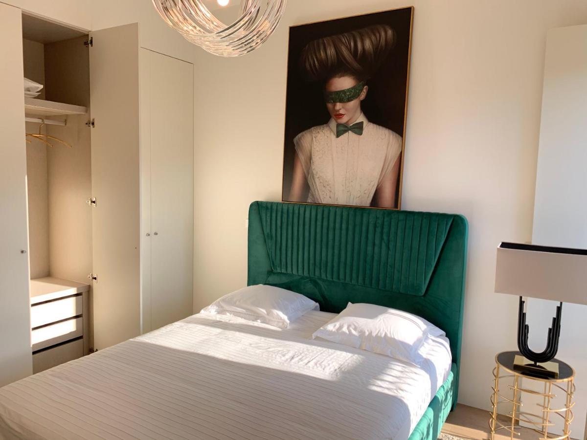 New!! Luxury Avenida Da Liberdade Flat- With Rooftop And Pool Apartment Lisbon Luaran gambar